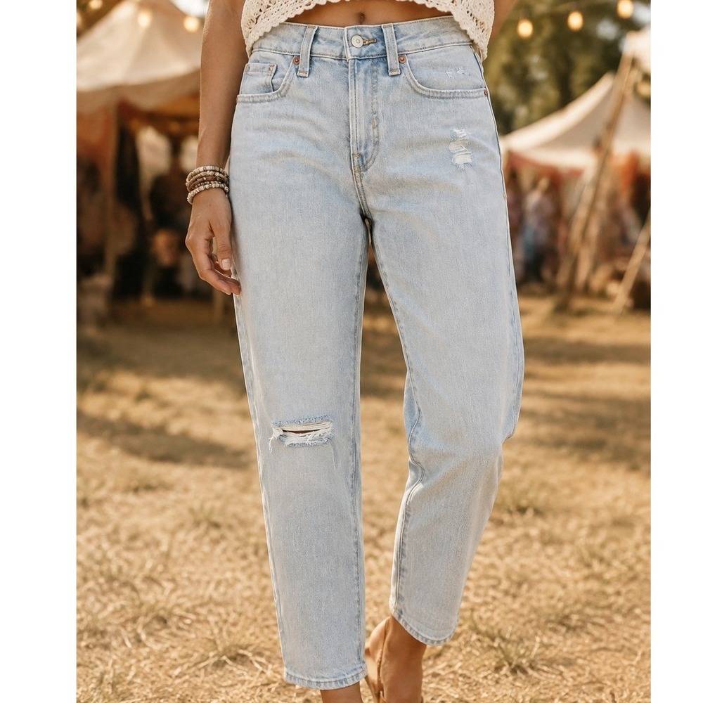 Old Navy OG Straight High Rise Light Wash Distressed Jeans 2 Petite